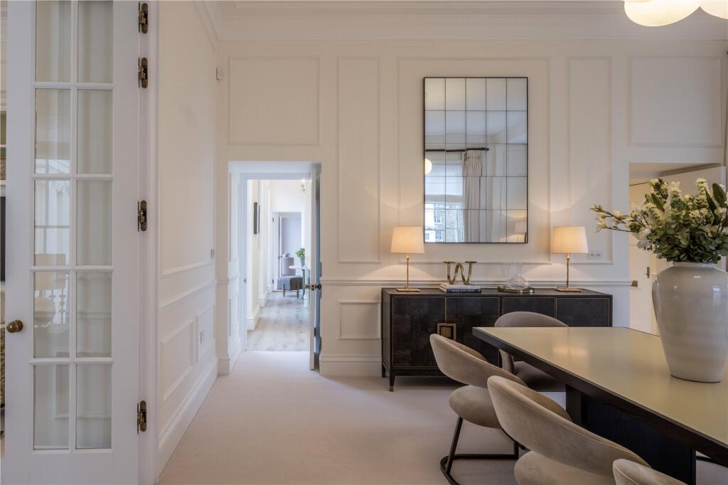3 bedroom apartment for sale in Cumberland Terrace, Regent's Park, London, NW1